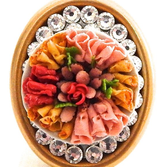 COLD CUTS PLATTER SWAROVSKI RHINESTONE RING - Picture 5 of 5